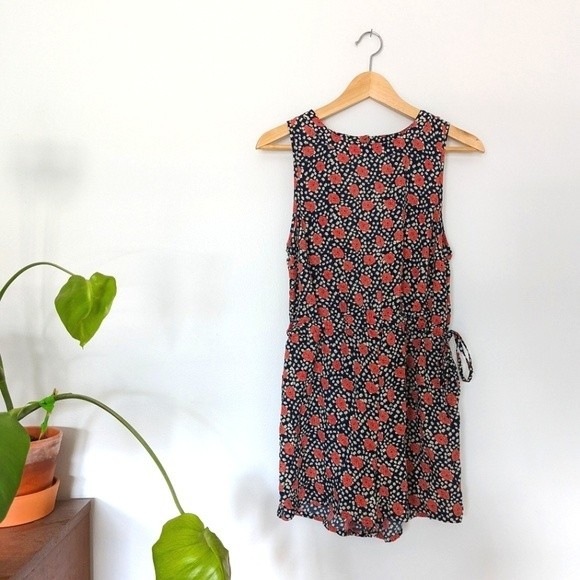 Urban Outfitters Pants - UO Kimchi Blue Navy & Red Floral Open Back Sleeveless Romper Small